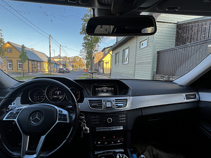 Mercedes Benz e300 3.0 170kw (5 foto / 8)