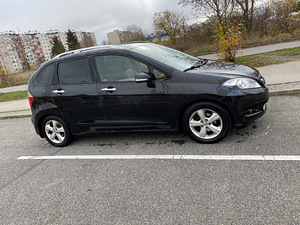 Honda Fr-v (1 foto / 9)