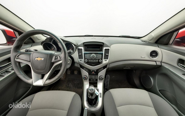 Chevrolet Cruze 2.0 92kW дизель 2010a. (фото #5)