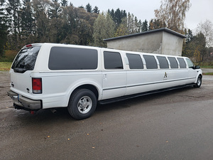 FORD EXCURSION SUPER STRETCH ЛИМУЗИН (4 фото из 10)