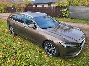 VOLVO V90 Momentum Business (5 foto / 11)