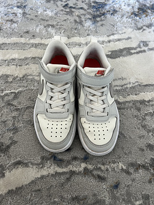 Nike tossud, suurus 31 (1 foto / 2)