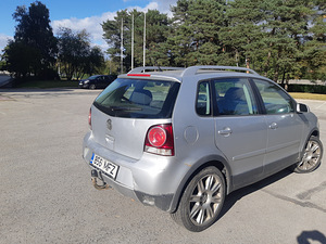 VW Polo Cross (2 foto / 10)