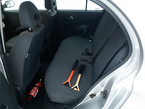Nissan Micra (11 фото из 15)