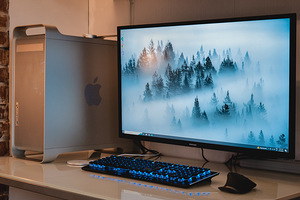 Võimekas arvuti komplekt Mac Pro korpuse sees (1 foto / 9)