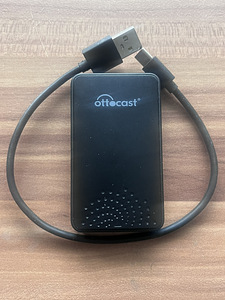 Juhtmevaba adapter Ottocast CarPlay jaoks (1 foto / 5)