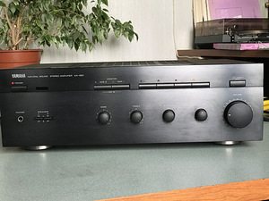 Yamaha AX-390 Аудиоусилитель