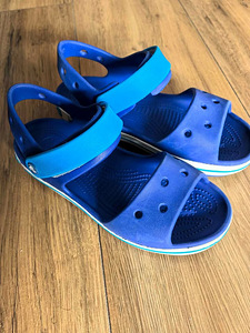 Сандалии Crocs р. 35 (2 фото из 2)
