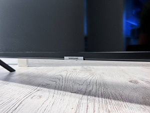 SAMSUNG 43" UHD 4K Smart TV NU7192 (3 foto / 7)
