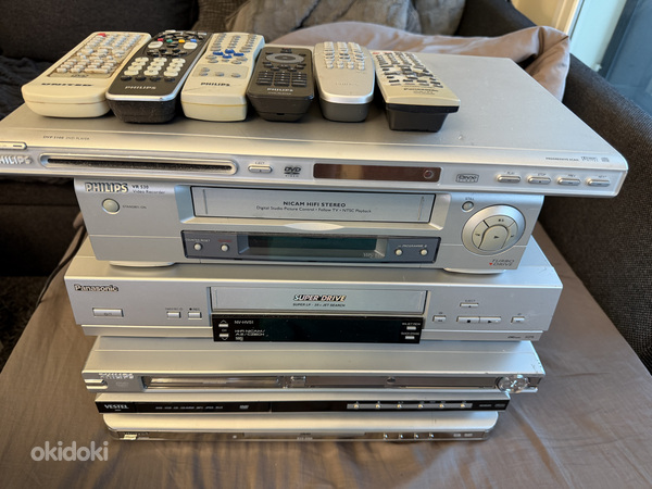 4 DVD/CD mängijat + 2 VHS videomakki Panasonic ja Philips