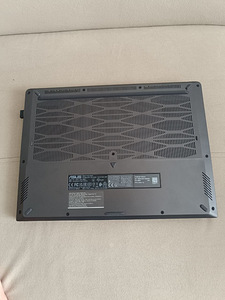 ASUS TUF A14 14.0" 2.5K 165Hz,RTX 5060, 16GB ddr5, 512GB SSD (4 foto / 8)
