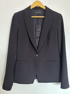 Монтон куртка черного цвета, размер М