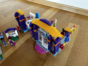 LEGO® Friends Heartlake Sports Center 41312 (6 foto / 8)