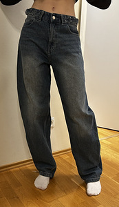 Bershka teksad, s 36 (1 foto / 6)