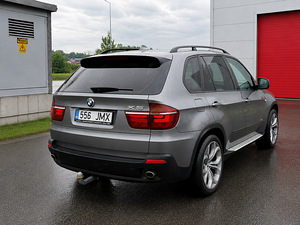 BMW e70 (5 foto / 6)