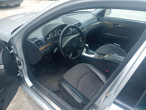 MERCEDES BENZ E350 4MATIC (5 foto / 5)