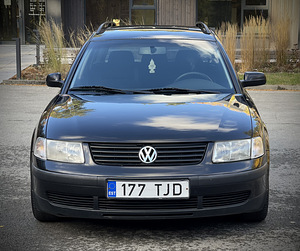 Volkswagen Passat 1998a (2 foto / 13)