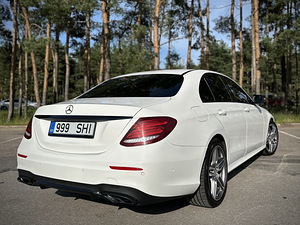 Mercedes-Benz e220d AMG line (3 foto / 10)