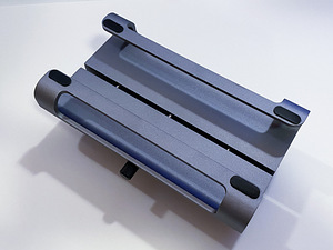 Satechi Universal Vertical Laptop Stand (5 foto / 5)