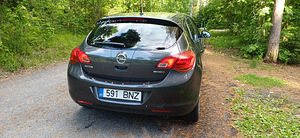 Opel astra (11 foto / 11)
