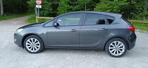 Opel astra (6 фото из 15)