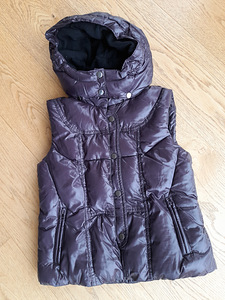 Uus tüdrukute vest 170 (1 foto / 3)