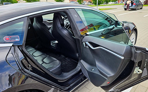 Tesla Model S 60 Supercharger Free (5 foto / 14)