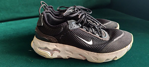 Кроссовки Nike размер 38,5 (1 фото из 4)