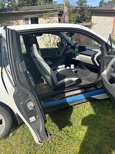 Müüa BMW i3 (7 foto / 9)