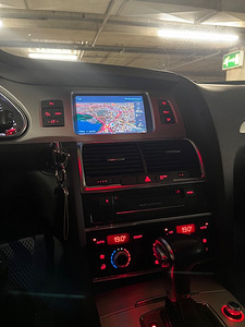 Ауди Q7 2014 (8 фото из 8)