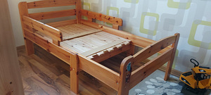 Детская раздвижная кровать и матрас