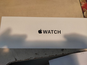 Apple Watch SE 3 GPS Cellular 44mm A3328 UUS (2 фото из 3)