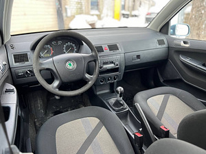 Skoda Fabia 2007, manual, 1.4 benzin, 59kw, Euro 4 (8 foto / 11)