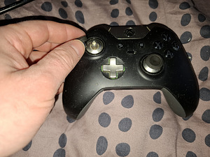 Xbox one elite gamepad (2 foto / 3)