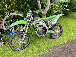 Kawasaki kx 450f (1 foto / 2)