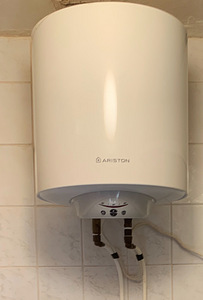 Электробойлер ARISTON 50 L вертикальный б/у (1 фото из 1)