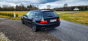 BMW 330d (2 фото из 7)
