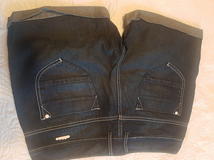 Naiste lühikesed püksid ADIDAS nr.38 (3 foto / 3)