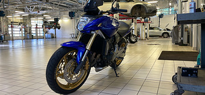 Honda Hornet CB600 F (5 foto / 6)