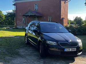 Škoda Octavia (8 foto / 8)