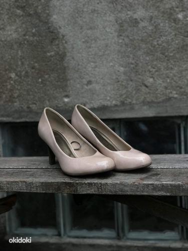 Женская обувь 38 (фото #1)