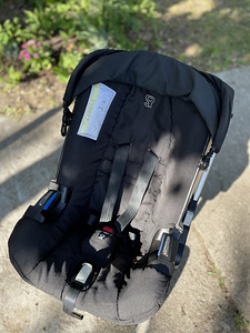 Doona+ с креплением isofix (4 фото из 9)