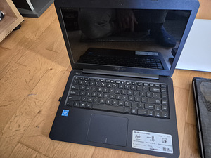 Müüa 3 Asus sülearvutit Mudelid: K53S, X553M, E402M. (4 foto / 6)