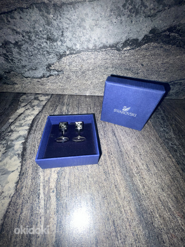 Запонки Swarovski