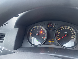 OPEL ASTRA 2006 (7 foto / 9)