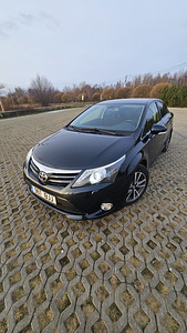 Toyota Avensis Linea Sol Plus 1.8 108kW (1 foto / 5)