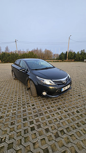 Toyota Avensis Linea Sol Plus 1.8 108kW (3 foto / 5)