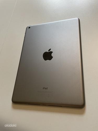 iPad поколения 5 (фото #1)