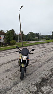 Suzuki GSR600 (5 foto / 7)