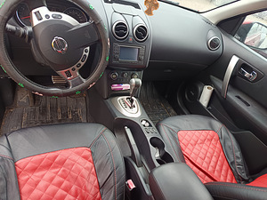 Nissan Qashqai 2010 (3 foto / 5)